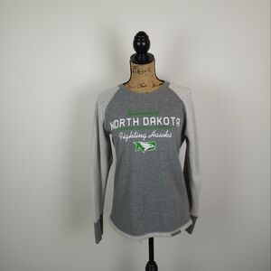 University of North Dakota Fighting Hawks Longsleeve/Sweatshirt!
